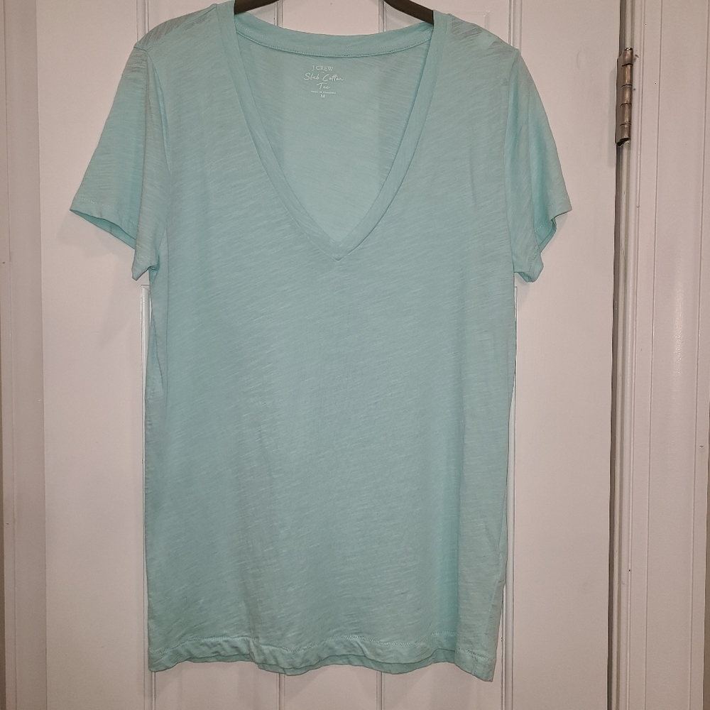 🩵 J. Crew Slub Cotton V Neck Tee Shirt